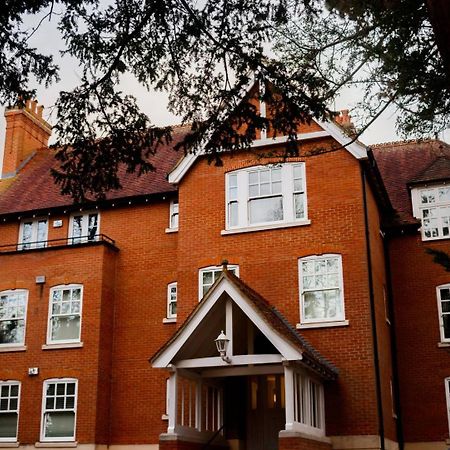 Pass The Keys Quiet 2-Bed Apartment On The Ground Floor Canterbury Dış mekan fotoğraf