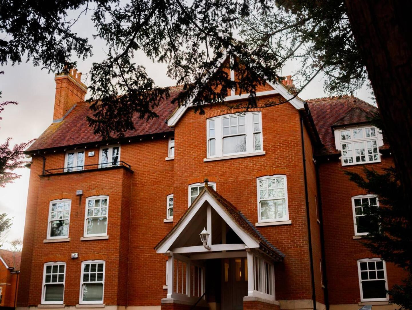 Pass The Keys Quiet 2-Bed Apartment On The Ground Floor Canterbury Dış mekan fotoğraf